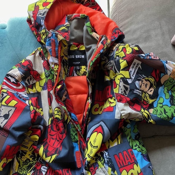 Gsou Marvel snow jacket boys size 8/10 Great Condition - Picture 5 of 5